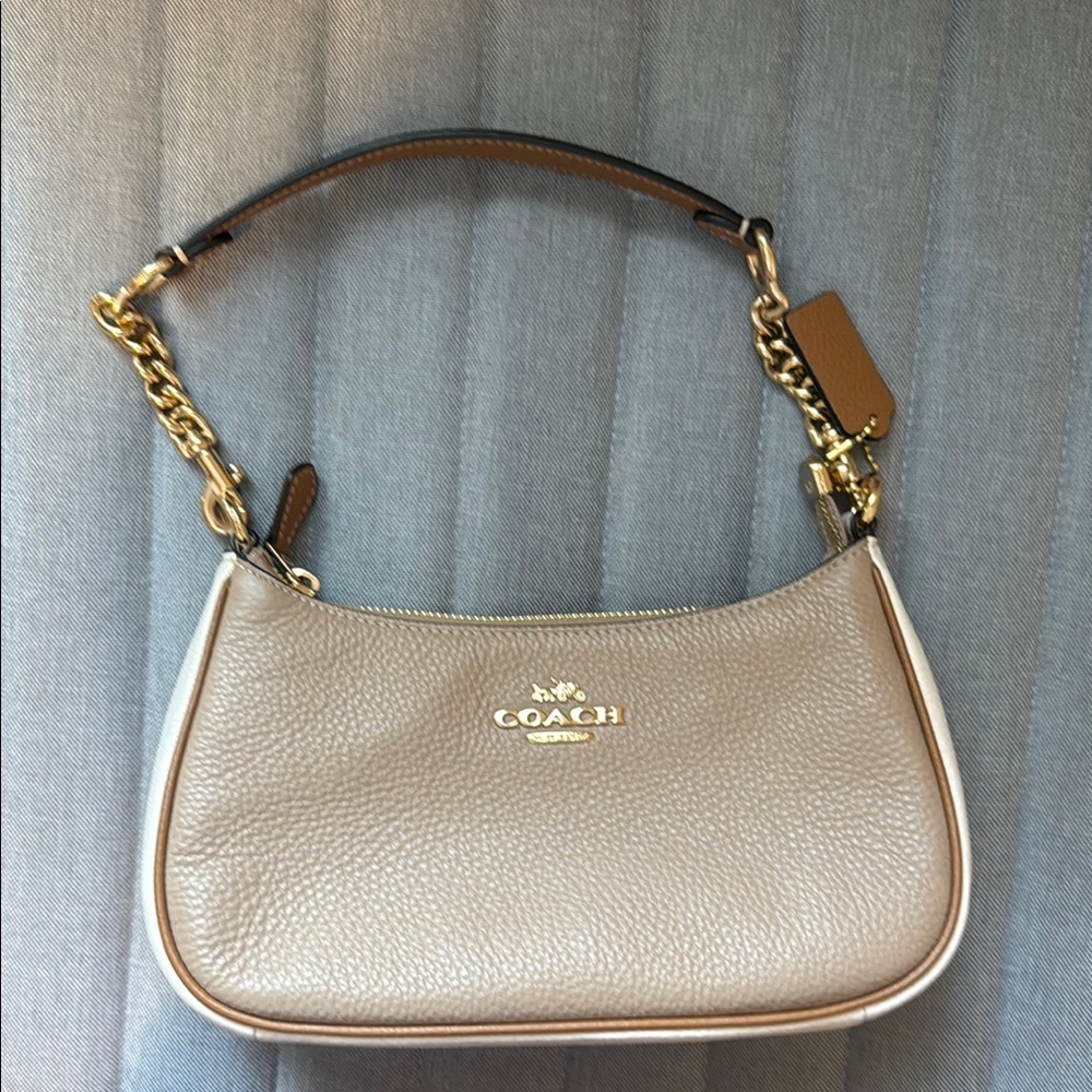 Coach Tan Leather Shoulder Bag